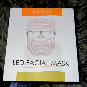Lux Skin LED Facial Mask.